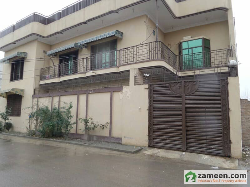 Cornor House For Sale In Doctor's Colony