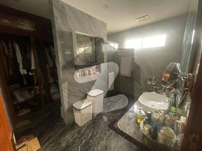 500-Yard Dream Home Your Luxury Oasis Awaits