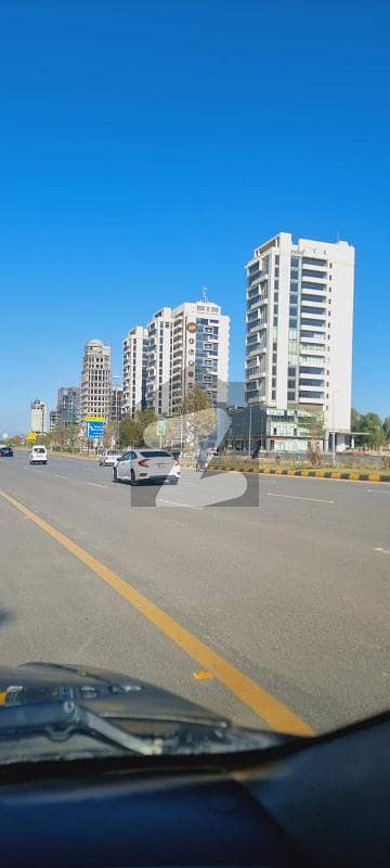 Brand New Plaza For Sale (100x120)
