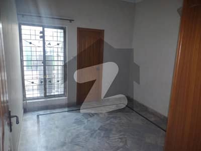5 Marla Upper Portion For Rent 3 Bed With Attached Baths Near Emporium Mall, Johar Town