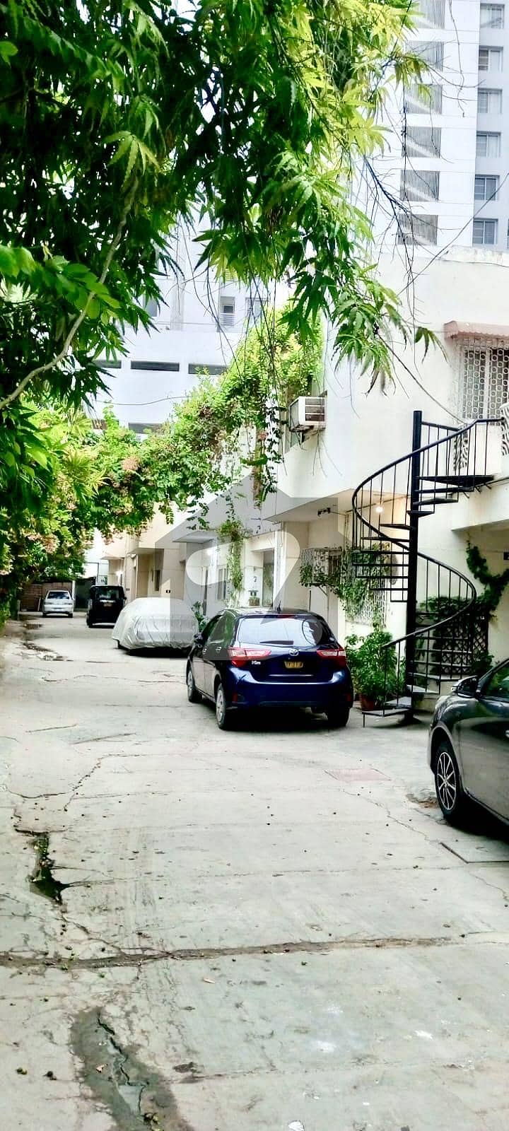 Town House 350 Yards For Sale Town House 350 Yards For Sale