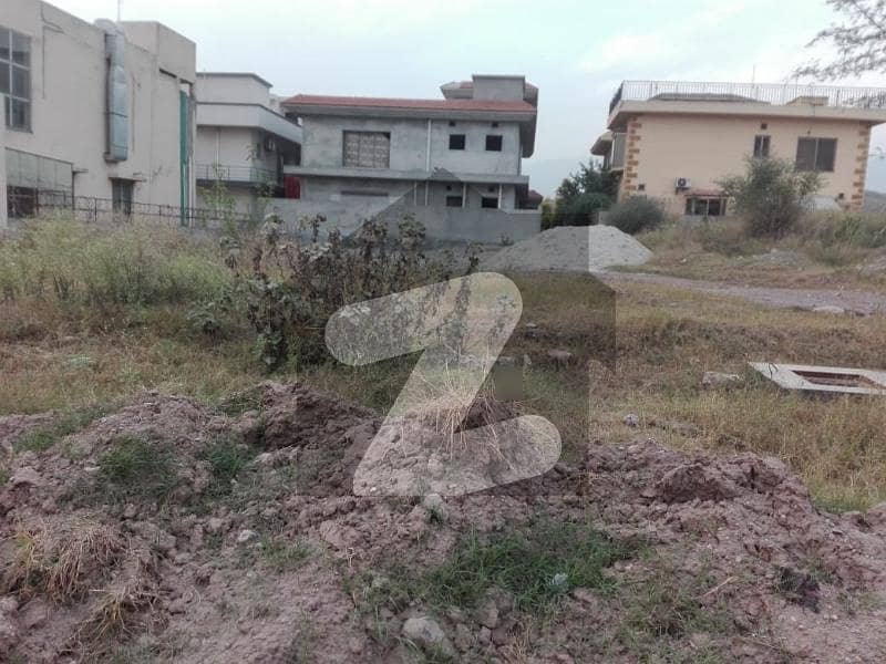Ideal 1 Kanal Residential Plot Available In E-11 Ideal 1 Kanal Residential Plot Available In E-11