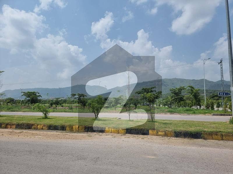 Plot for sale (50x90) Plot for sale (50x90)