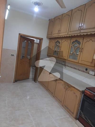Kanal 3 Bed Upper Portion With Drawing Room For Rent In Dha Phase 3