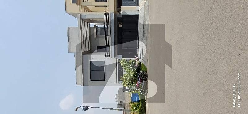 8 Marla slightly used house 8 Marla slightly used house