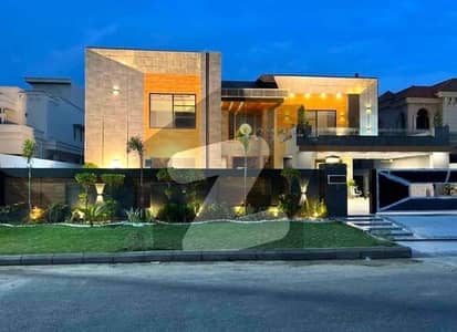 facing park 2 kanal Brand new Ultra Modern luxurious swimming pool home threater house for sale