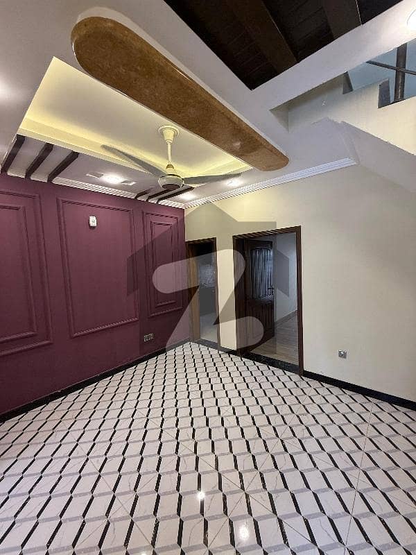 A house for sale in Lush Condition on investor rate A house for sale in Lush Condition on investor rate