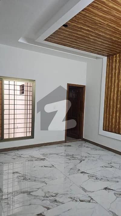 120 Sq. Yards Block 13d1 3rd Floor 2bed DD With Roof Portion