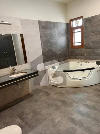 Luxury 500-Yard West Open Bungalow For Rent In Defence VIII