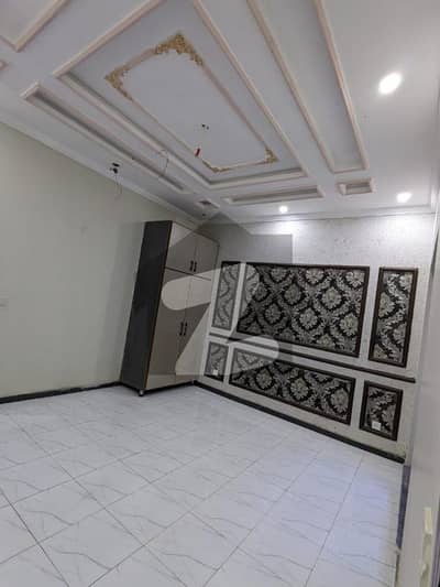 Prime Location Central Park - Block A House Sized 5 Marla Is Available