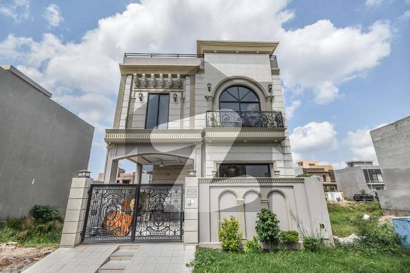 5 MARLA CLASSIC DESIGN HOUSE FOR RENT 5 MARLA CLASSIC DESIGN HOUSE FOR RENT