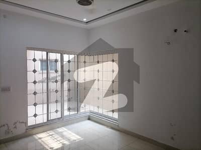 Stunning 10 Marla House In Divine Gardens Available