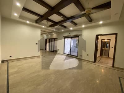 1 kanal Upper Portion Available For Rent