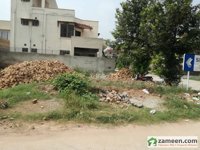 Plots Green Avenue Park Road 8 Marla At Prime Location Green Avenue