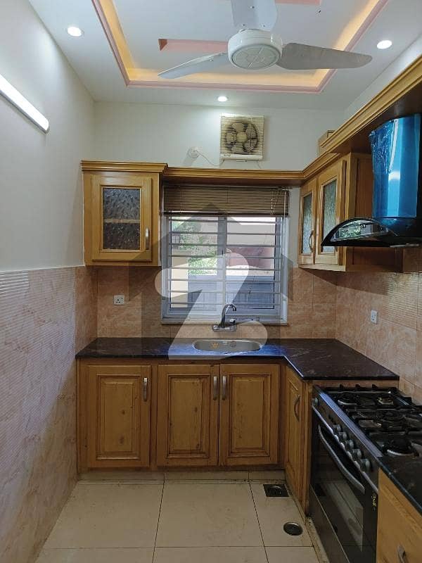10 Marla Full House For Rent In G-13 Islamabd 10 Marla Full House For Rent In G-13 Islamabd