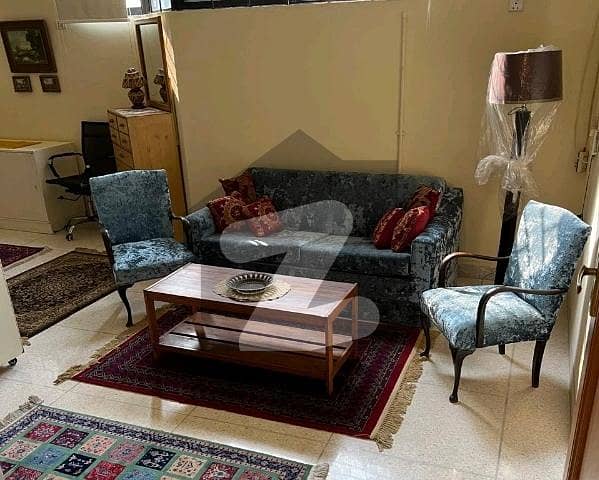 500 Square Yards House Ideally Situated In F-8 500 Square Yards House Ideally Situated In F-8