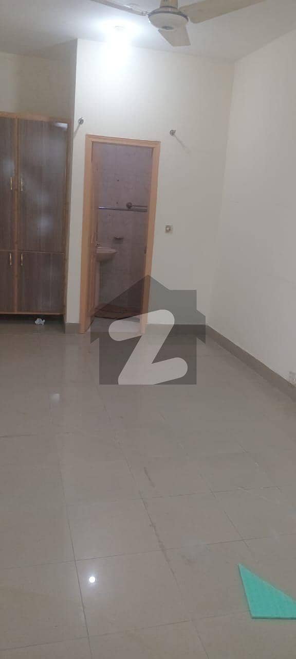 سوان گارڈن اسلام آباد میں 1 مرلہ Studio فلیٹ 16.0 ہزار میں کرایہ پر دستیاب ہے۔ سوان گارڈن اسلام آباد میں 1 مرلہ Studio فلیٹ 16.0 ہزار میں کرایہ پر دستیاب ہے۔