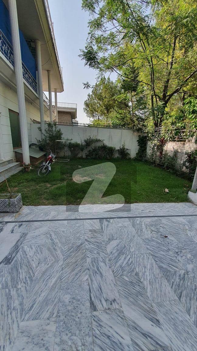 F-10 Three Storey House 8 Bedroom For Rent F-10 Three Storey House 8 Bedroom For Rent