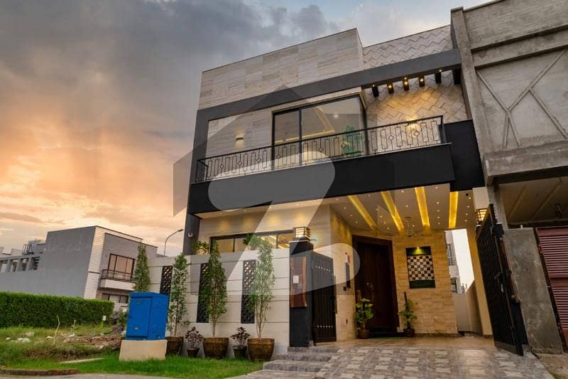 5 Marla Luxury House For SALE