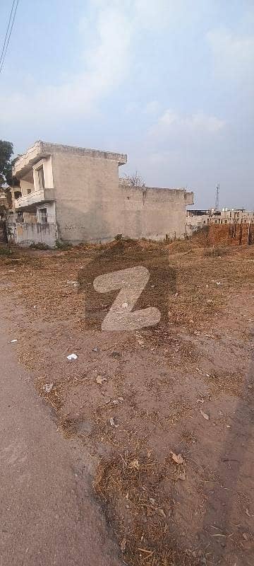 5 Marla level plot available for sale