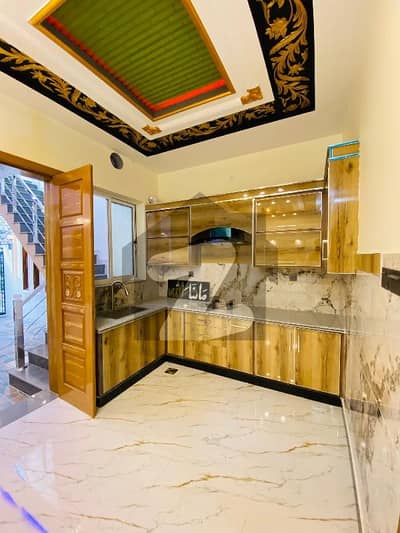 upper portion available for rent in qub line near qasim market Rwp