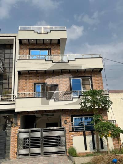 A Block 5 Marla (27*50) Major Road 60 Feet Double Storey House