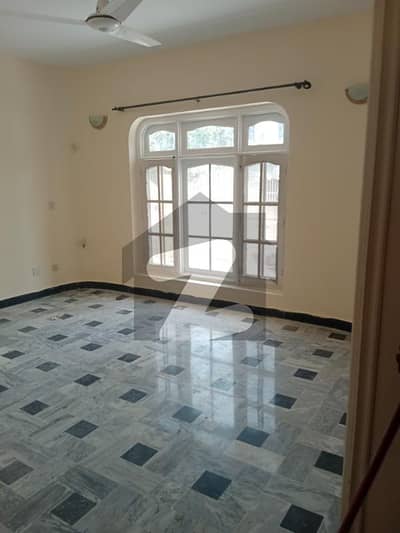 F-10/ 40x115=511 Square Yards House Available For Sale