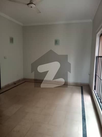 Beautiful Luxury House For Rent In F-11