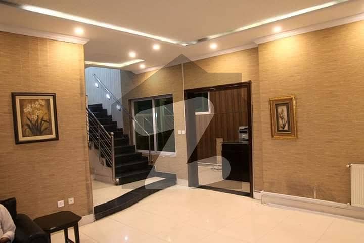 2000 Square Yard House For Sale Beautiful Locatiin