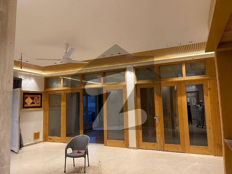 UPPER PORTION FOR RENT UPPER PORTION FOR RENT