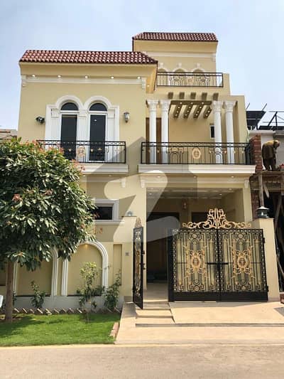 5 Marla Beautifully Spanish designed house For Sale And Direct Meeting With Owner In Park View City Lahore. 5 Marla Beautifully Spanish designed house For Sale And Direct Meeting With Owner In Park View City Lahore.