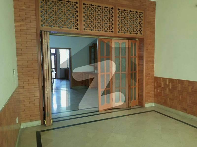 One Kanal Upper Portion Available For Rent One Kanal Upper Portion Available For Rent