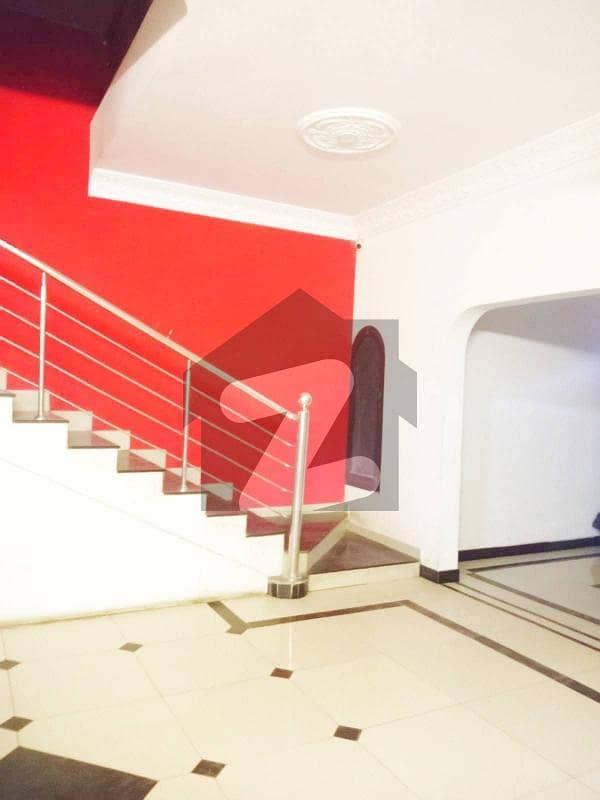 500 YARDS BUNGALOW AVAILABLE FOR RENT