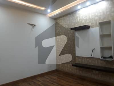 sale A House In Ichhra Prime Location