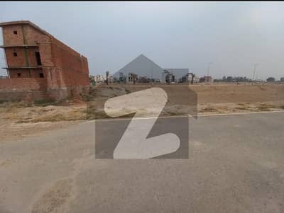 پارک ویو سٹی لاہور میں 5 مرلہ رہائشی پلاٹ 48.0 لاکھ میں برائے فروخت۔