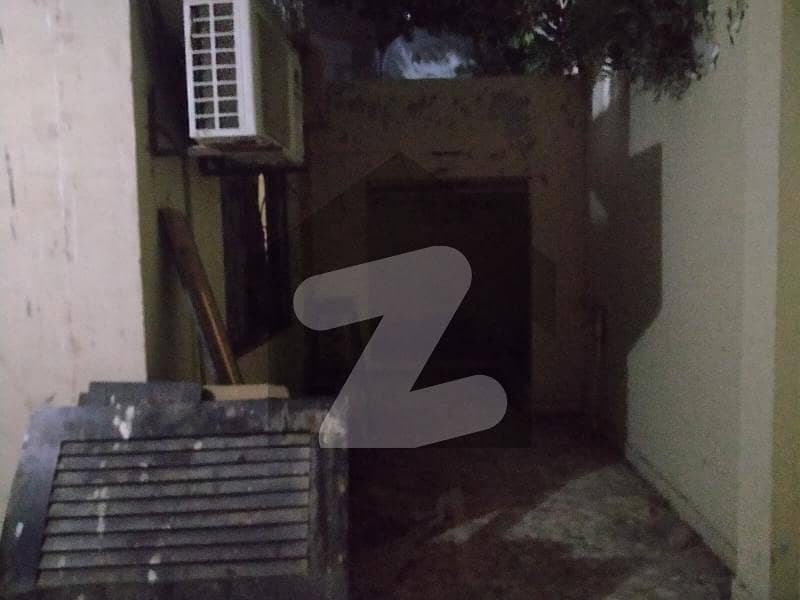 Ground Floor Flat Near Pakola Masjid Garden East Ground Floor Flat Near Pakola Masjid Garden East