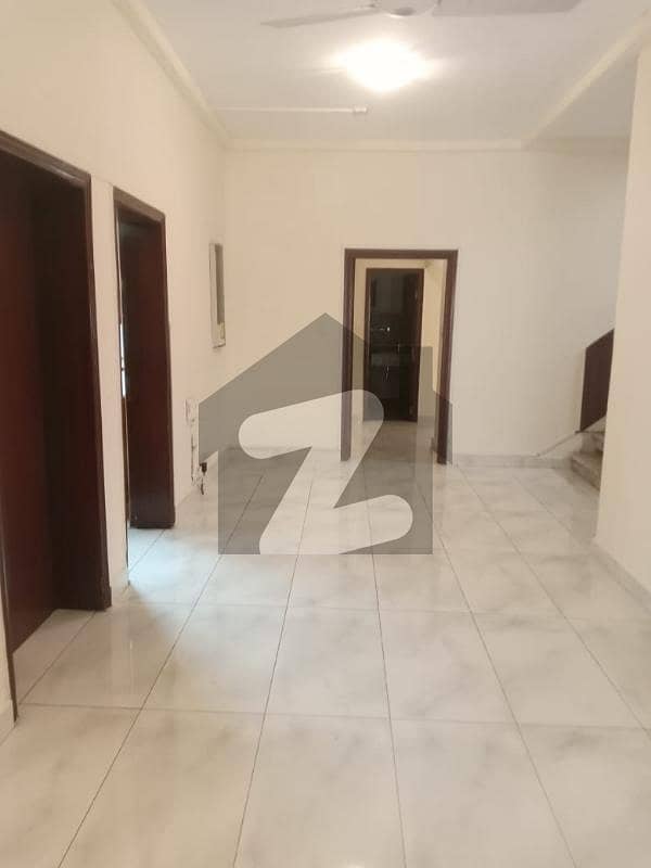 ایف ۔ 8 اسلام آباد میں 4 کمروں کا 2 کنال مکان 7.0 لاکھ میں کرایہ پر دستیاب ہے۔ ایف ۔ 8 اسلام آباد میں 4 کمروں کا 2 کنال مکان 7.0 لاکھ میں کرایہ پر دستیاب ہے۔