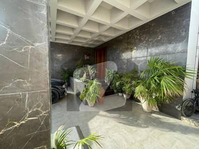 500 SQUARE YARD BUNGALOW FOR SALE IN PHASE 6 DHA KARACHI