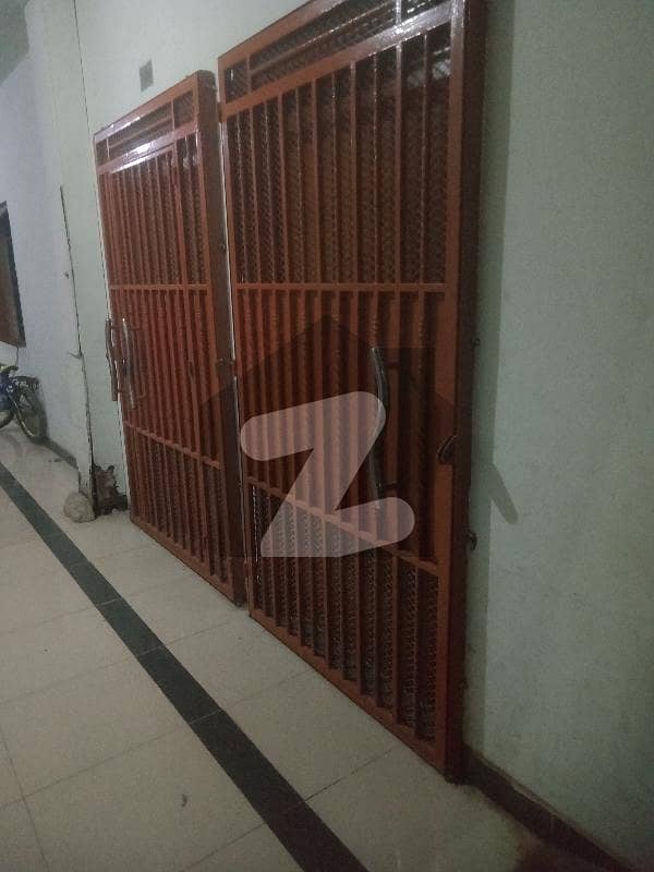 دستگیر کالونی کراچی میں 4 کمروں کا 11 مرلہ فلیٹ 2.2 کروڑ میں برائے فروخت۔ دستگیر کالونی کراچی میں 4 کمروں کا 11 مرلہ فلیٹ 2.2 کروڑ میں برائے فروخت۔