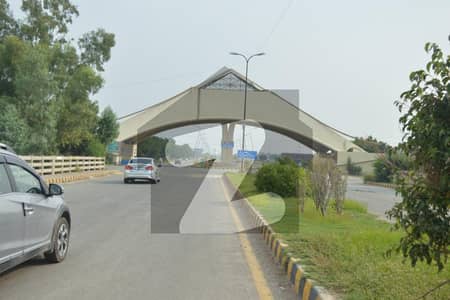 1kanal Most beautiful Prime Location Plot For Sale In Block Q.