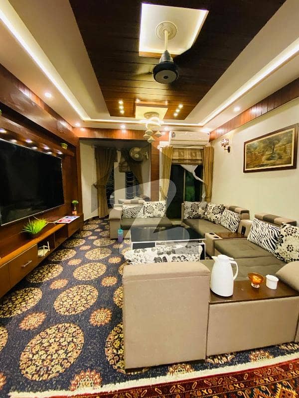 ایف ۔ 11 اسلام آباد میں 3 کمروں کا 8 مرلہ فلیٹ 4.2 کروڑ میں برائے فروخت۔
