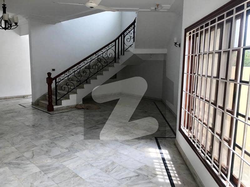500 Yards Well Maintained House For Rent 500 Yards Well Maintained House For Rent