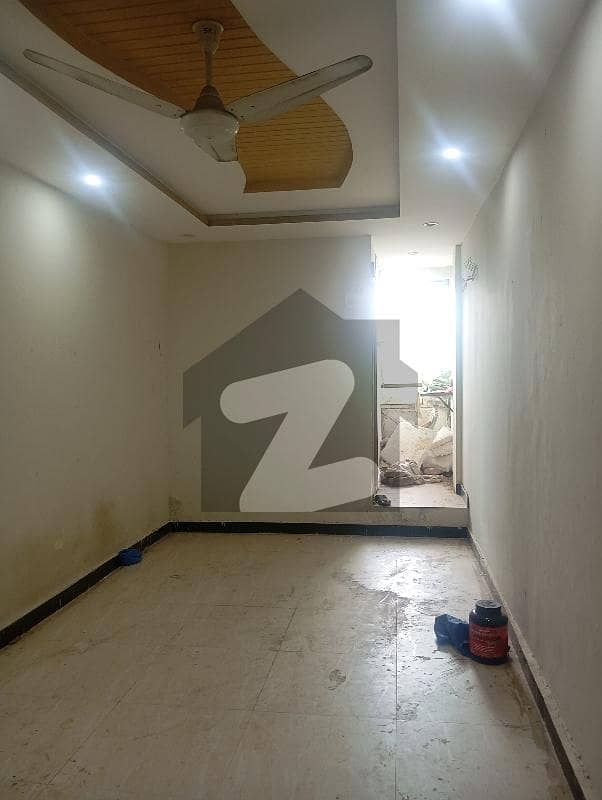 G/10-Markiz Room Available For Rent 1bed 1bath Kitchen G/10-Markiz Room Available For Rent 1bed 1bath Kitchen