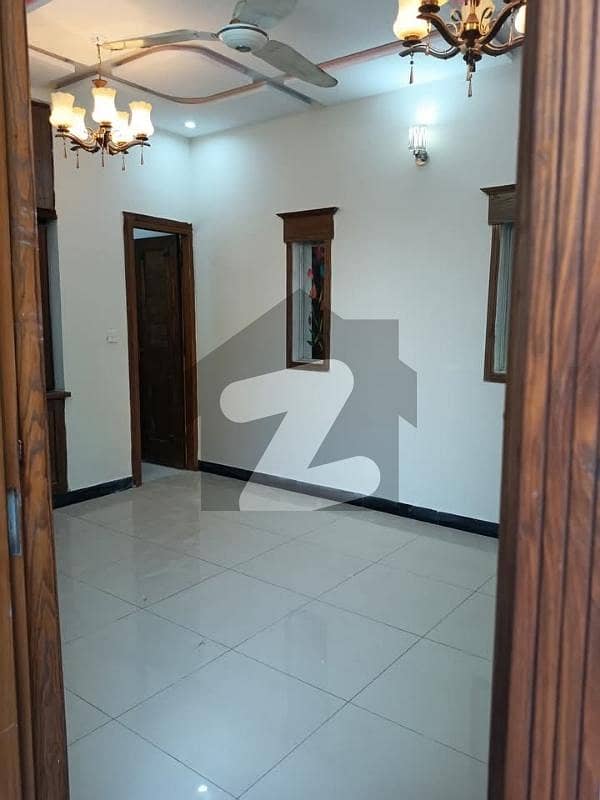 Ideally Located Lower Portion For rent In E-11 Available Ideally Located Lower Portion For rent In E-11 Available