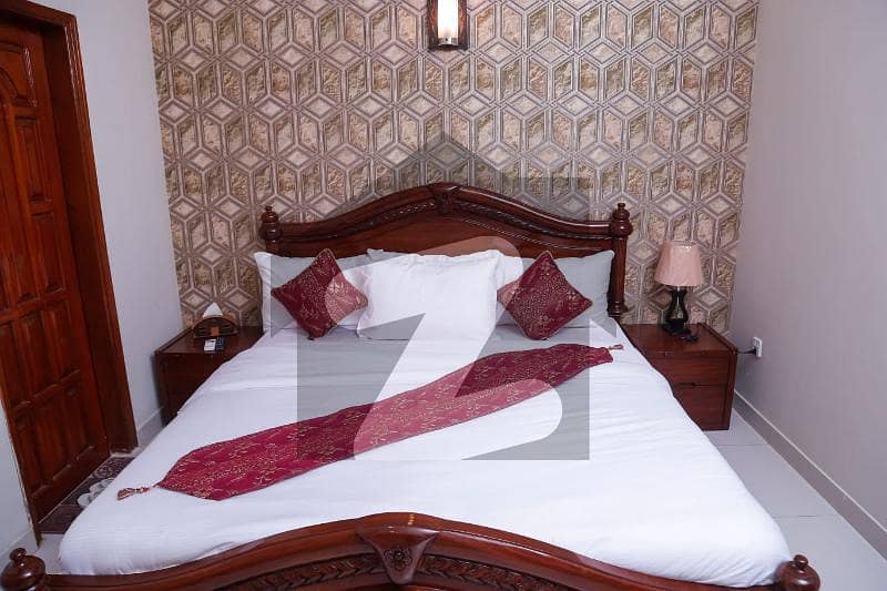 100 YARDS HOUSE AVAILABLE FOR SALE 100 YARDS HOUSE AVAILABLE FOR SALE