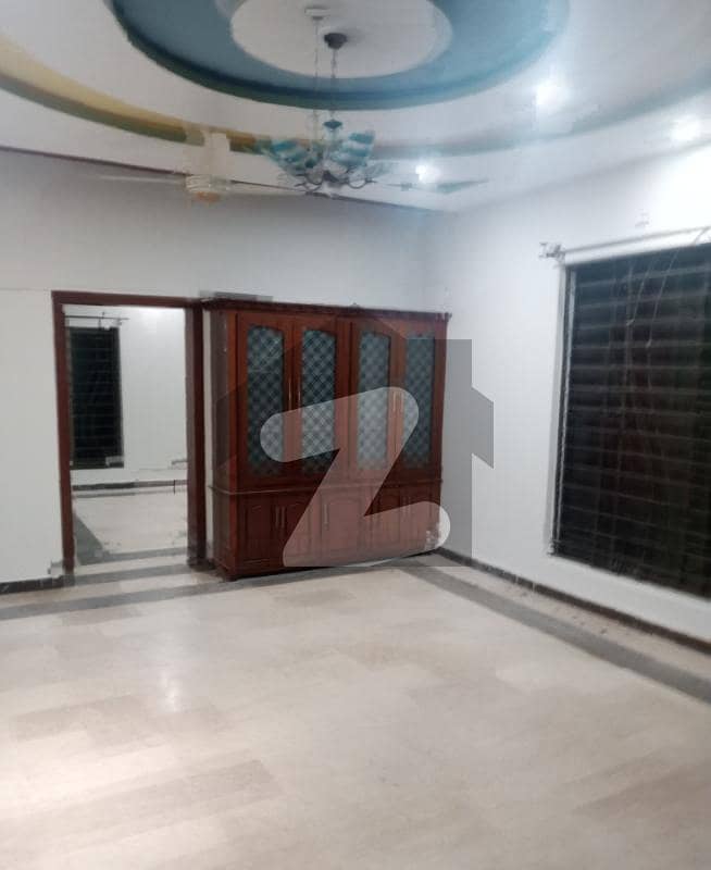 پی ڈبلیو ڈی ہاؤسنگ سکیم اسلام آباد میں 6 کمروں کا 12 مرلہ مکان 1.5 لاکھ میں کرایہ پر دستیاب ہے۔ پی ڈبلیو ڈی ہاؤسنگ سکیم اسلام آباد میں 6 کمروں کا 12 مرلہ مکان 1.5 لاکھ میں کرایہ پر دستیاب ہے۔