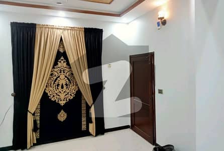 سٹی ہاؤسنگ سوسائٹی گوجرانوالہ میں 5 کمروں کا 10 مرلہ مکان 95.0 ہزار میں کرایہ پر دستیاب ہے۔