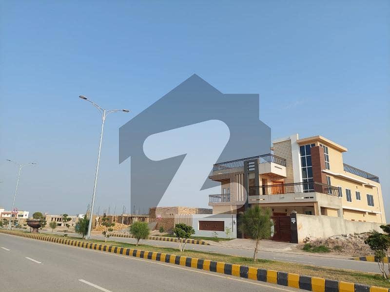 ڈی ایچ اے ڈیفینس پشاور میں 1 کنال رہائشی پلاٹ 2.2 کروڑ میں برائے فروخت۔ ڈی ایچ اے ڈیفینس پشاور میں 1 کنال رہائشی پلاٹ 2.2 کروڑ میں برائے فروخت۔