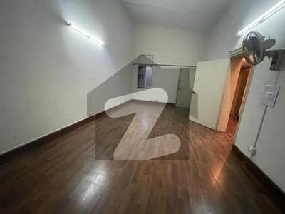 F8