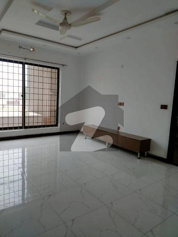 10Marla full house for rent in wapda town 10Marla full house for rent in wapda town